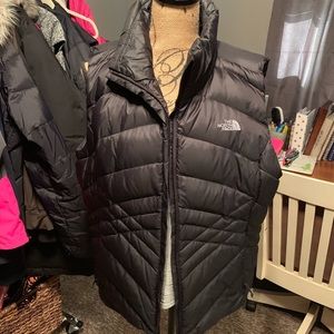 The North Face Jackets & Coats - Women’s north face puffer vest The North Face Jackets & Coats - Women’s north face puffer vest